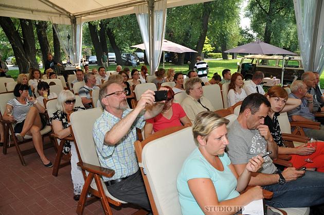 Grafika #11: Fotorelacja z konferencji prasowej...