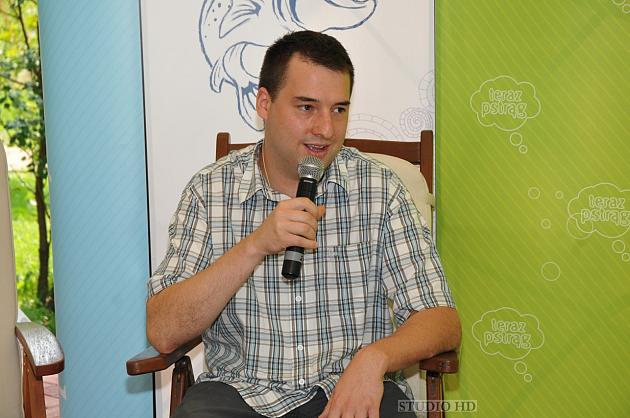 Grafika #8: Fotorelacja z konferencji prasowej...