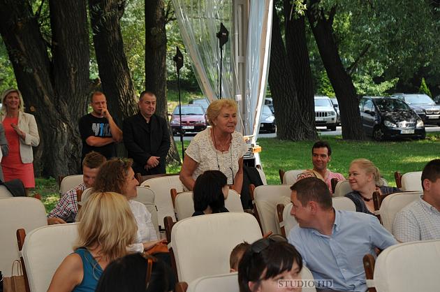 Grafika #2: Fotorelacja z konferencji prasowej...