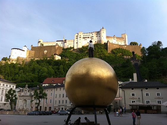 Grafika #5: Relacja z konferencji w Slazburgu